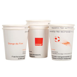 Gobelet en carton personnalisée, Custom printed paper cups, Kubki papierowe z nadrukiem indywidualnym, Pappbecher mit individuell bedruckt, Pappersmuggar med eden tryck.