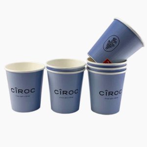 Gobelet en carton personnalisée, Custom printed paper cups, Kubki papierowe z nadrukiem indywidualnym, Pappbecher mit individuell bedruckt, Pappersmuggar med eden tryck.