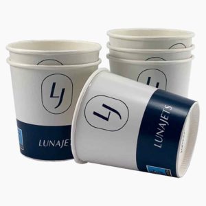 Gobelet en carton personnalisée, Custom printed paper cups, Kubki papierowe z nadrukiem indywidualnym, Pappbecher mit individuell bedruckt, Pappersmuggar med eden tryck.