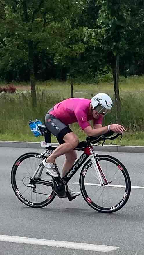 Unicup-idrottare på triathlonbanan
